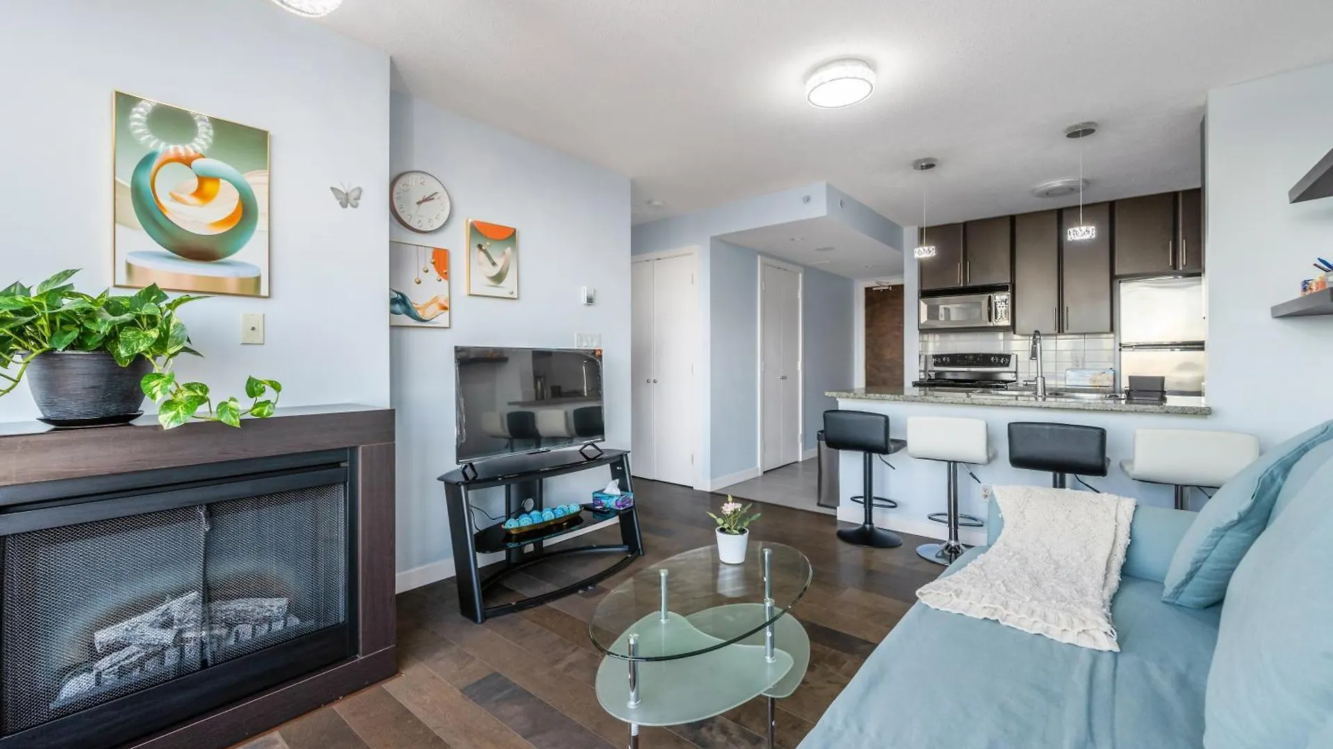 Downtown 1 Bedroom Water View Condo Ванкувер 0*,  Канада
