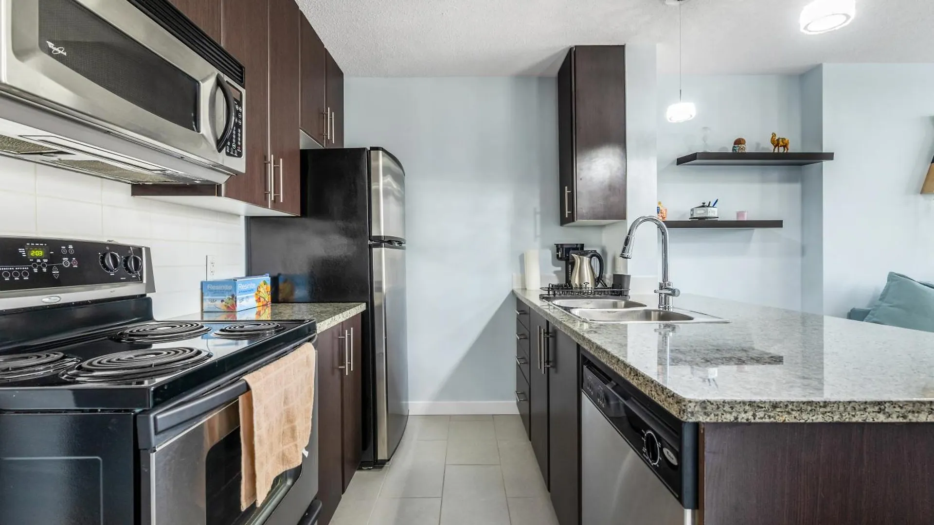 Downtown 1 Bedroom Water View Condo Ванкувер Апартаменты